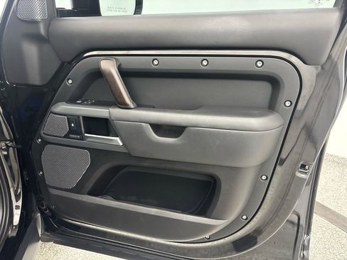 Used 2020 Land Rover Defender 110 X AWD/4WD image 54