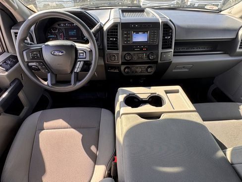 Certified 2022 Ford F550 4x4 Crew Cab Super Duty w/ Power Equipment Group image 19