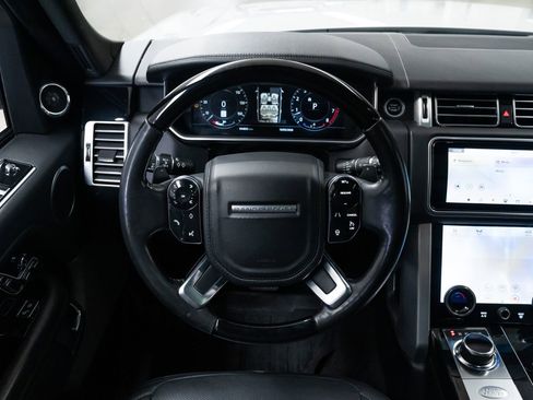 Used 2018 Land Rover Range Rover HSE image 12