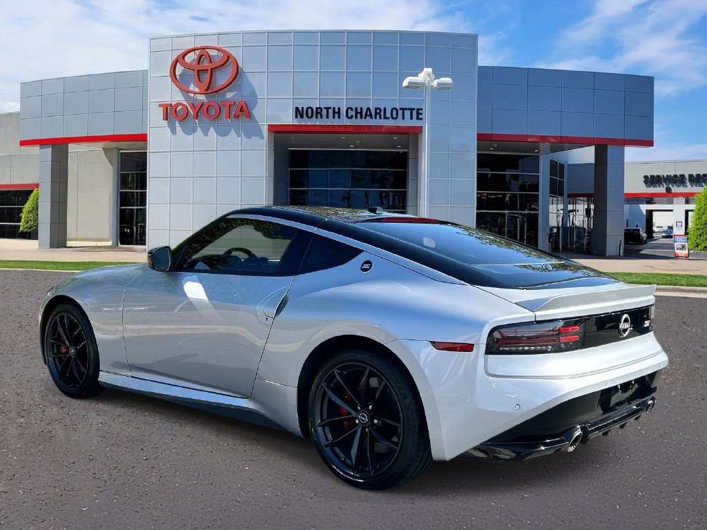 Used 2024 Nissan Z Performance w/ Floor Mat Package RWD image 6
