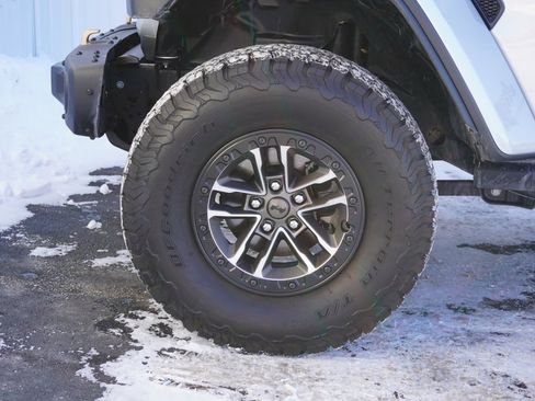 Used 2024 Jeep Wrangler Rubicon 392 image 8