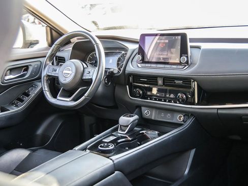 Used 2023 Nissan Rogue SL image 22