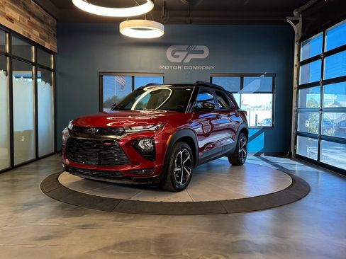 Used 2022 Chevrolet TrailBlazer RS w/ Technology Package FWD image 7