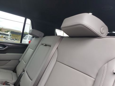 New 2026 GMC Yukon Elevation image 10