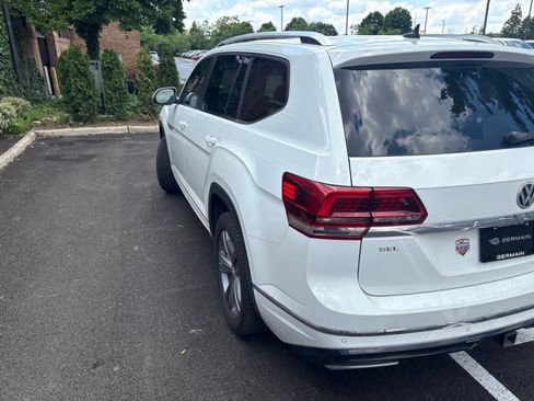 Used 2019 Volkswagen Atlas SEL R-Line AWD/4WD image 5