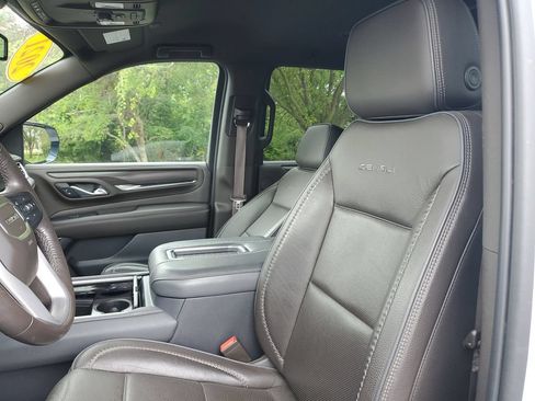 Used 2021 GMC Yukon XL Denali AWD/4WD image 20