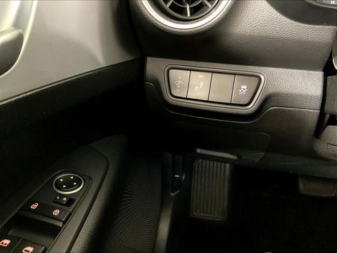 Used 2023 Kia Forte LXS w/ LXS Technology Package FWD image 14