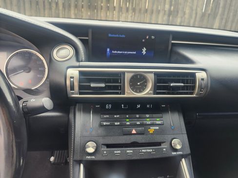 Used 2016 Lexus IS 200t 200t image 13