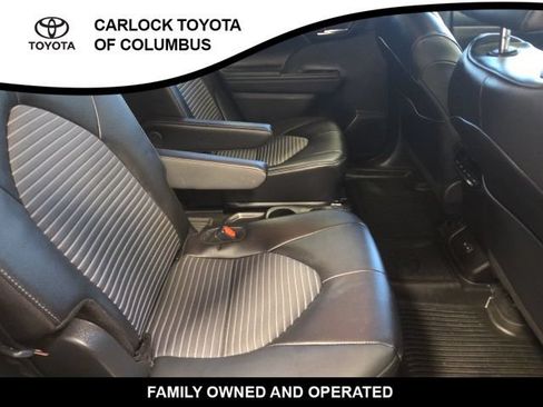 Used 2025 Toyota Highlander XSE AWD/4WD image 18