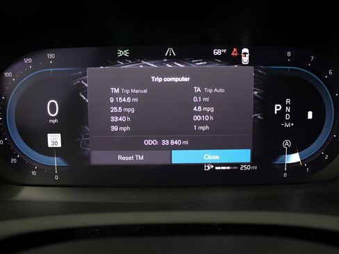 Used 2023 Volvo XC90 B5 Plus w/ Protection Package Premier image 32