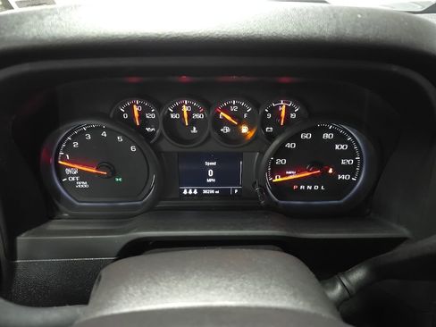Used 2024 Chevrolet Silverado 1500 Custom Trail Boss w/ LPO, Dark Essentials Package AWD/4WD image 21