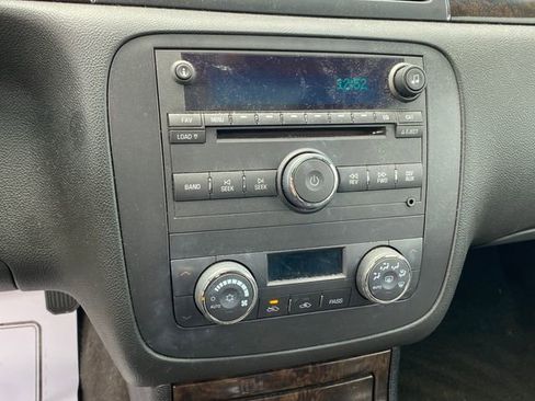 Used 2006 Buick Lucerne CXS w/ Driver Confidence Package FWD image 7