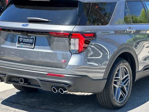 New 2026 Ford Explorer ST w/ Sun And Sound Package AWD/4WD image 7
