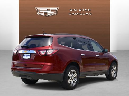 Used 2017 Chevrolet Traverse LT w/ Traveler's Package FWD image 5
