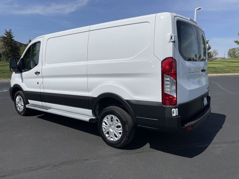 Used 2024 Ford Transit 250 Low Roof w/ Exterior Upgrade Package RWD image 3