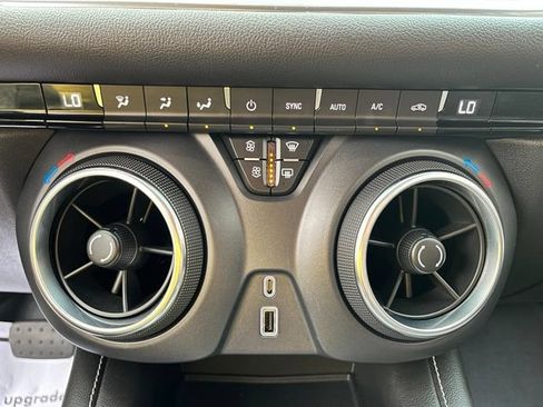 Used 2023 Chevrolet Blazer LT AWD/4WD image 34
