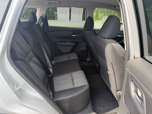Used 2024 Nissan Rogue SV FWD image 10