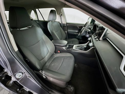 Used 2024 Toyota RAV4 LE image 30