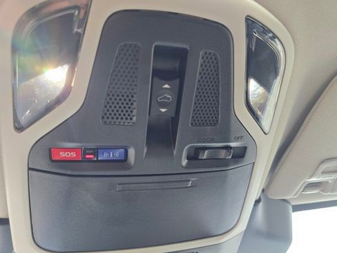 Used 2023 Subaru Outback Touring XT image 37