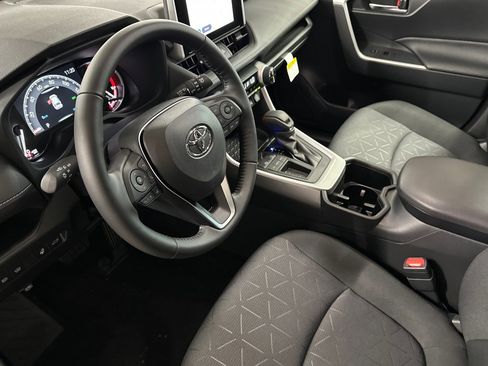 New 2025 Toyota RAV4 XLE image 10