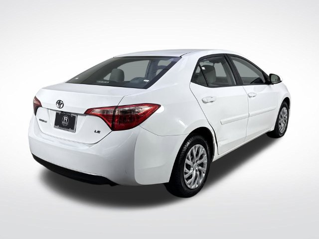 Used 2017 Toyota Corolla LE w/ Carpet Mat Package (TMS) FWD image 34