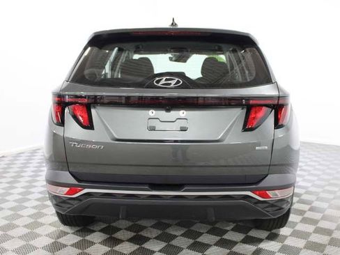 Used 2022 Hyundai Tucson SE AWD/4WD image 5