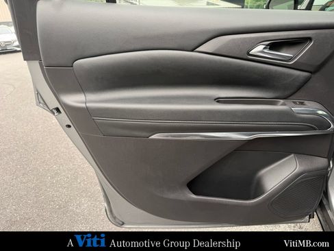 Used 2025 Chevrolet Traverse LT w/ Driver Confidence Package AWD/4WD image 19