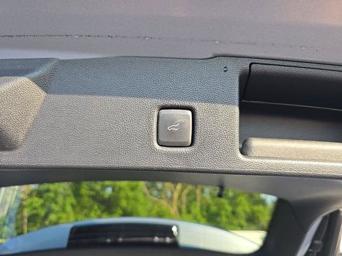 Used 2022 Ford Escape SE w/ Convenience Package image 28