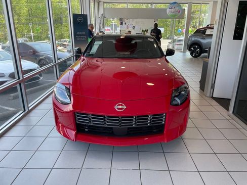 New 2026 Nissan Z Sport w/ Floor Mat Package RWD image 3