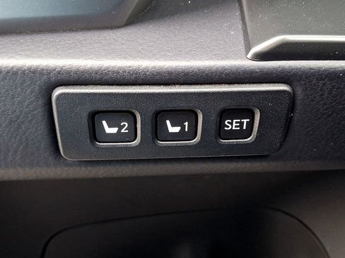 Used 2023 Lexus GX 460 Premium w/ Premium Plus Package image 32