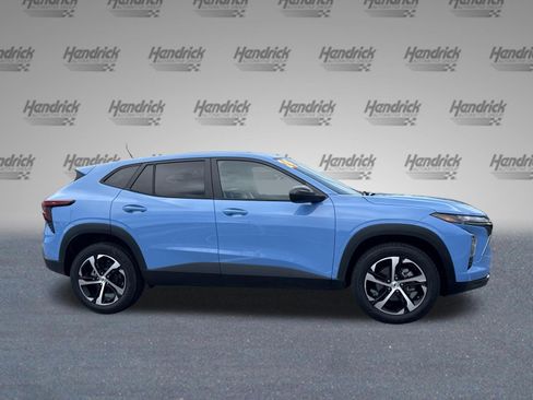 Used 2024 Chevrolet Trax RS FWD image 11