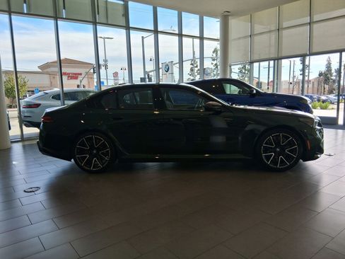 New 2026 BMW M5 w/ Executive Package image 5