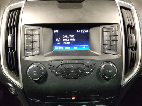 Used 2017 Ford Edge SEL image 25