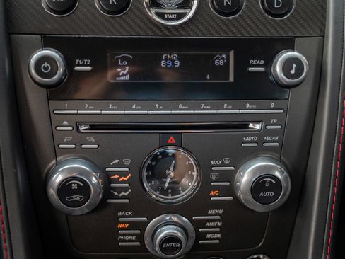 Used 2015 Aston Martin V8 Vantage GT image 21