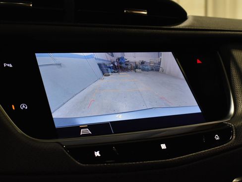 Used 2021 Cadillac XT5 Premium Luxury w/ LPO, Floor Liner Package image 19