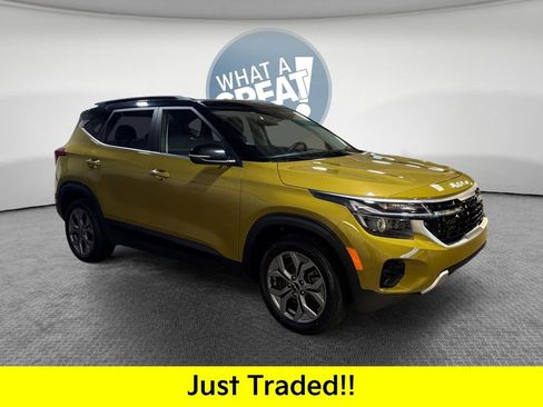 Certified 2024 Kia Seltos S image 1