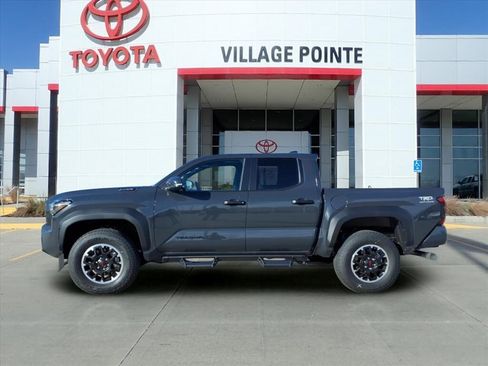 New 2025 Toyota Tacoma TRD Off-Road image 2