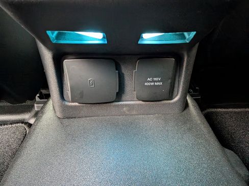 New 2025 Ford Bronco Badlands image 12