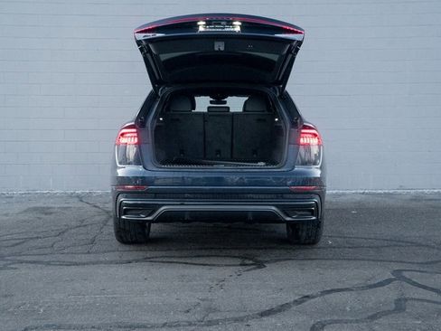 Used 2023 Audi Q8 Prestige image 14