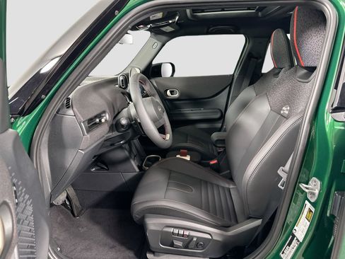 Used 2025 MINI Cooper S FWD image 19