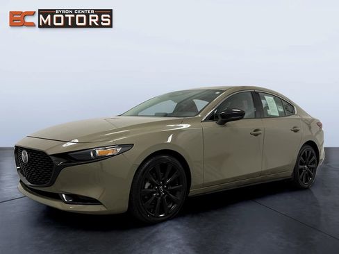 Used 2024 MAZDA MAZDA3 s image 2