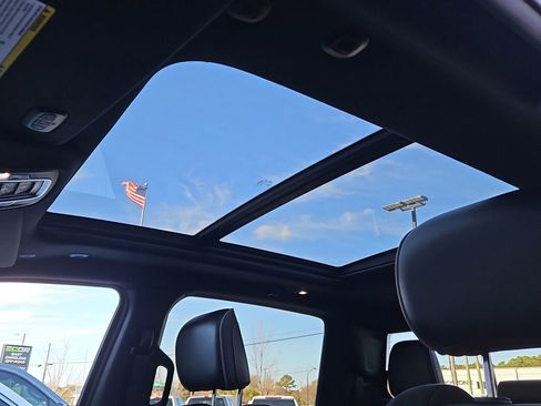 Used 2022 RAM 1500 Laramie image 23