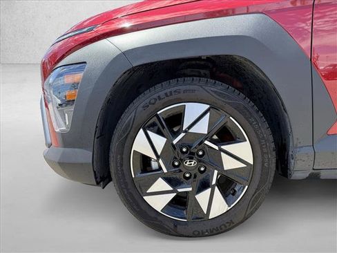 Certified 2025 Hyundai Kona SEL FWD image 21