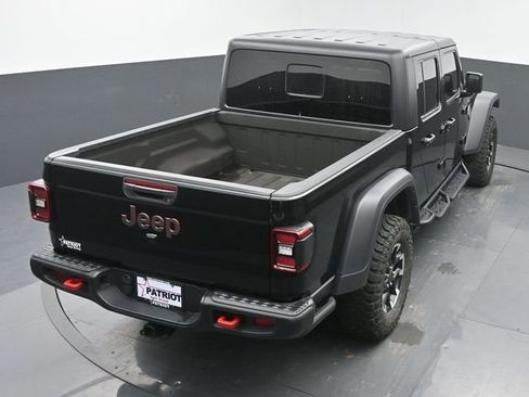 Used 2024 Jeep Gladiator Rubicon w/ Technology Group image 34