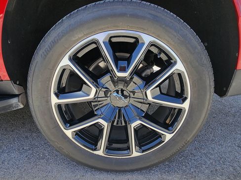 Used 2024 Chevrolet Tahoe RST AWD/4WD image 13