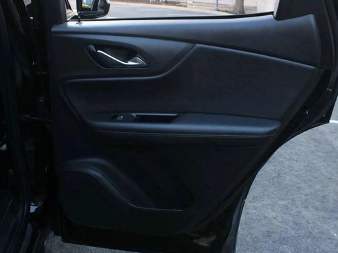 Used 2019 Chevrolet Blazer LT w/ Sound & Technology Package FWD image 22