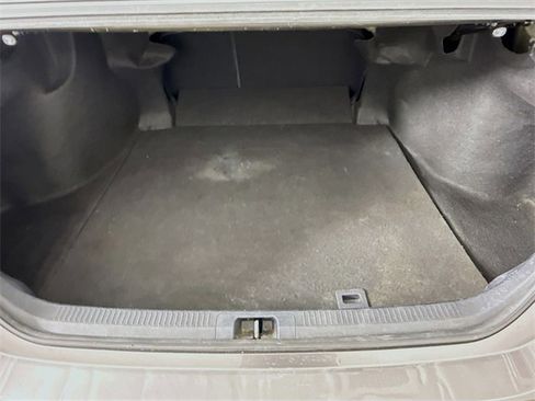 Used 2021 Toyota Camry SE image 23