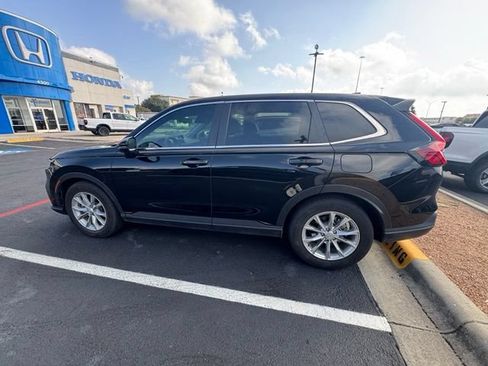 Used 2025 Honda CR-V EX image 8