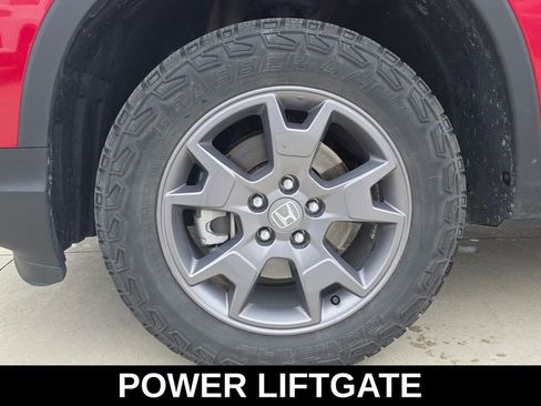 Used 2024 Honda Passport TrailSport image 11