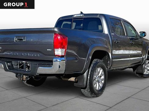 Certified 2019 Toyota Tacoma SR5 image 12